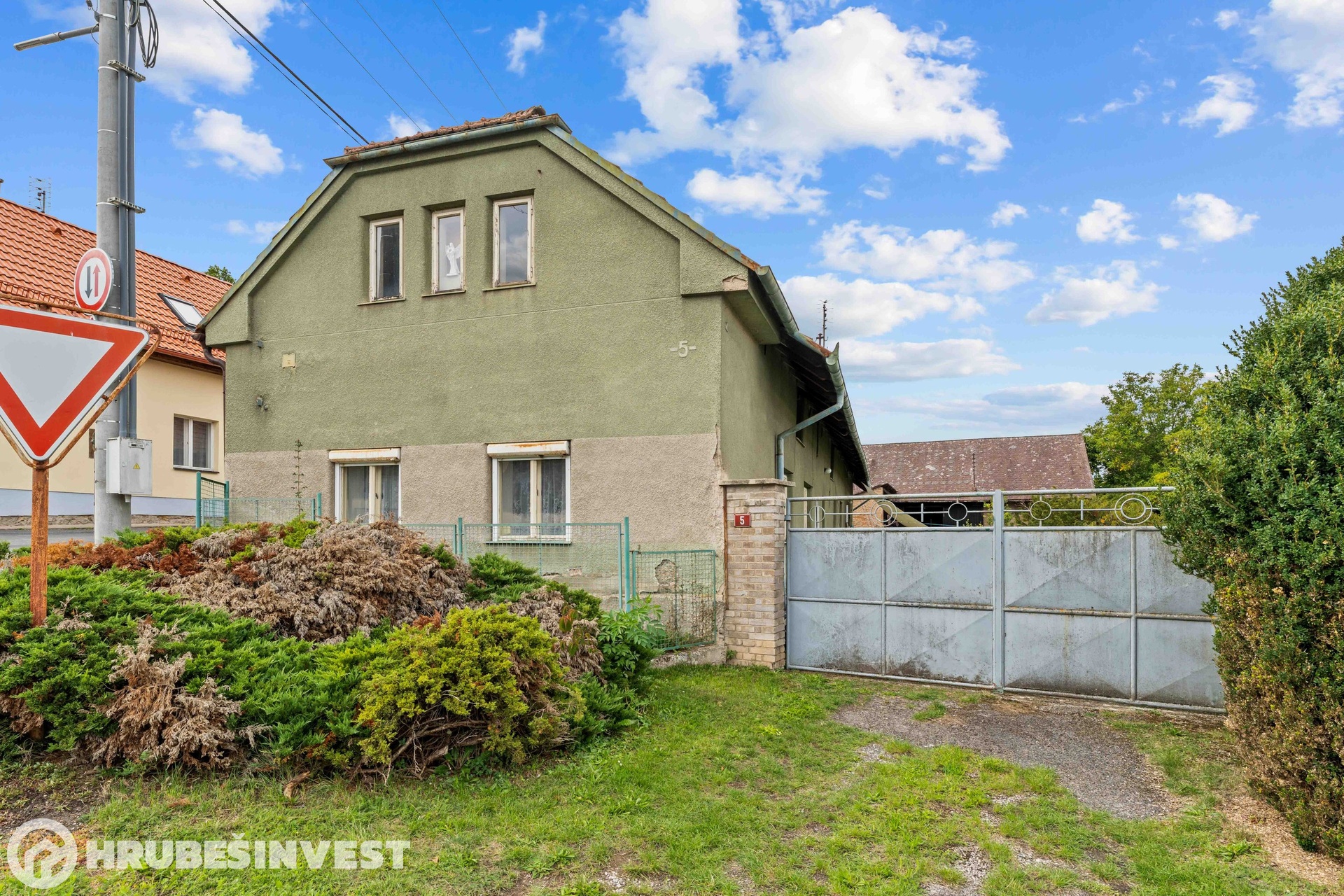 Zemědělská usedlost 1 886 m², Nižbor