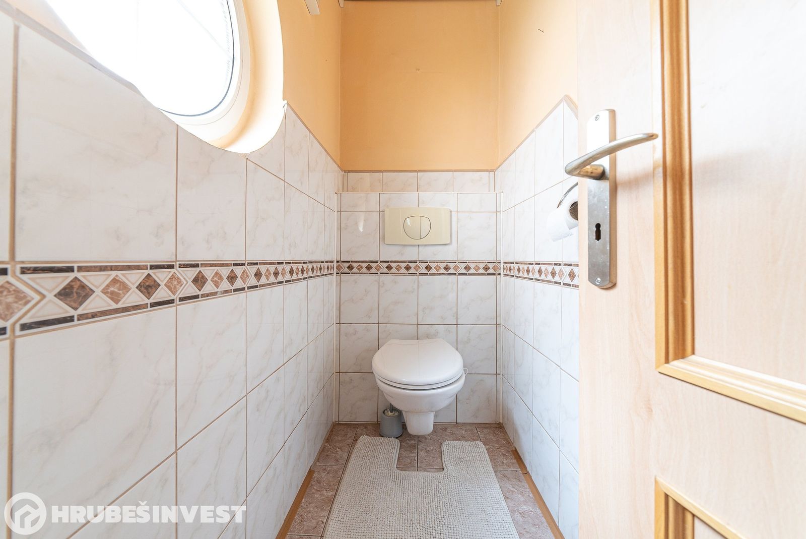 Prvorepubliková vila 283 m², Praha — Zbraslav — fotografie