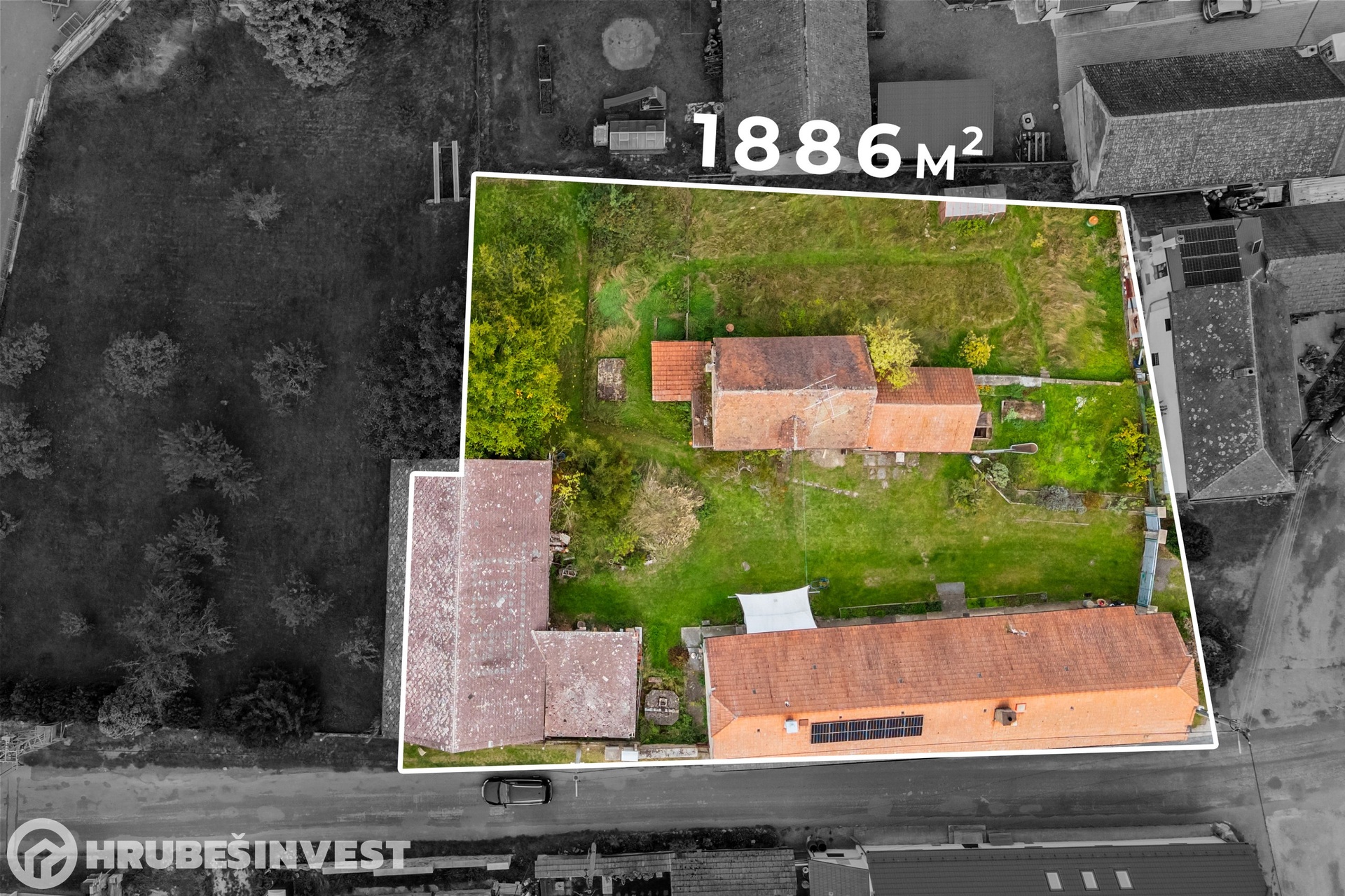 Zemědělská usedlost 1 886 m², Nižbor — fotografie