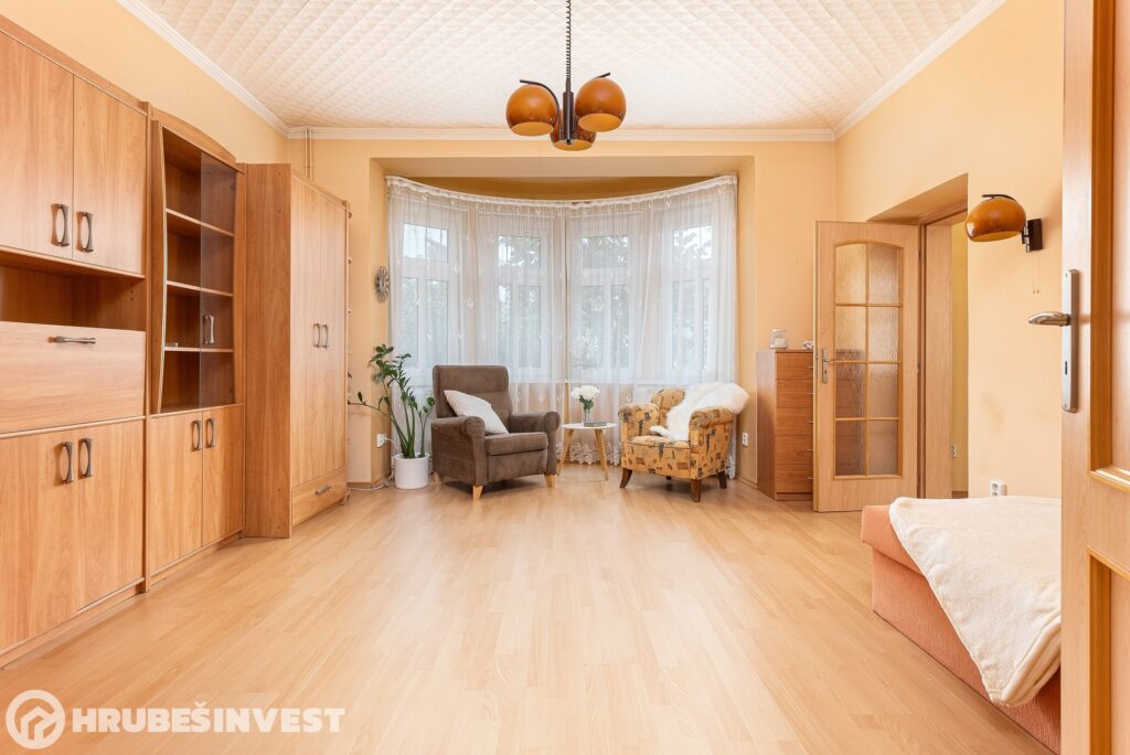 Prvorepubliková vila 283 m², Praha — Zbraslav — fotografie